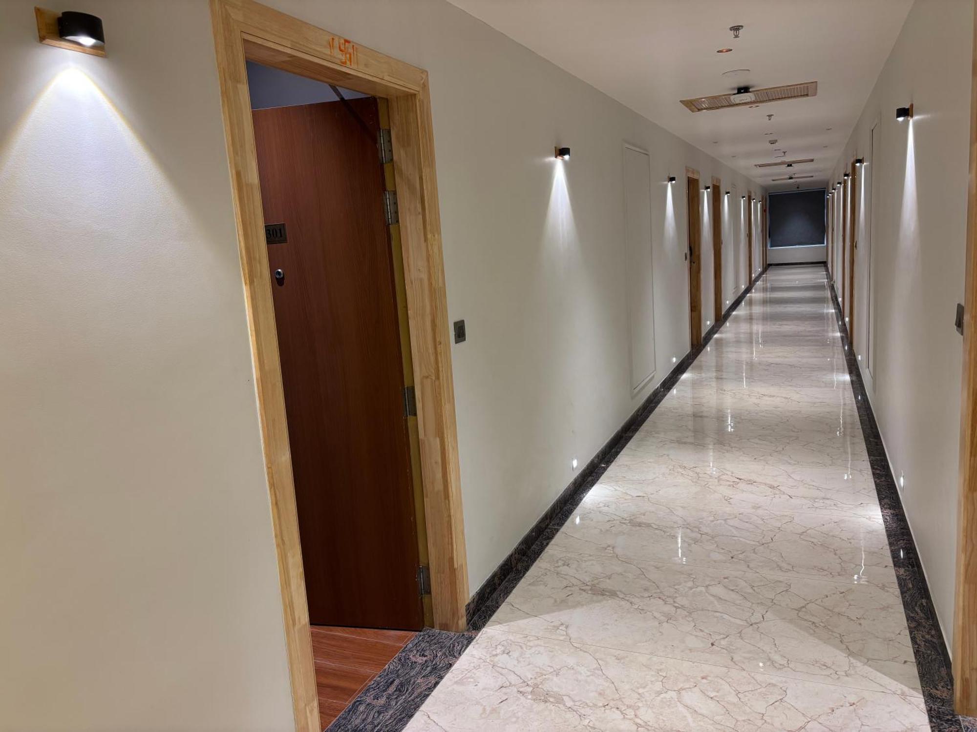 Hotel The Crown Inn Jhunjhunu 외부 사진