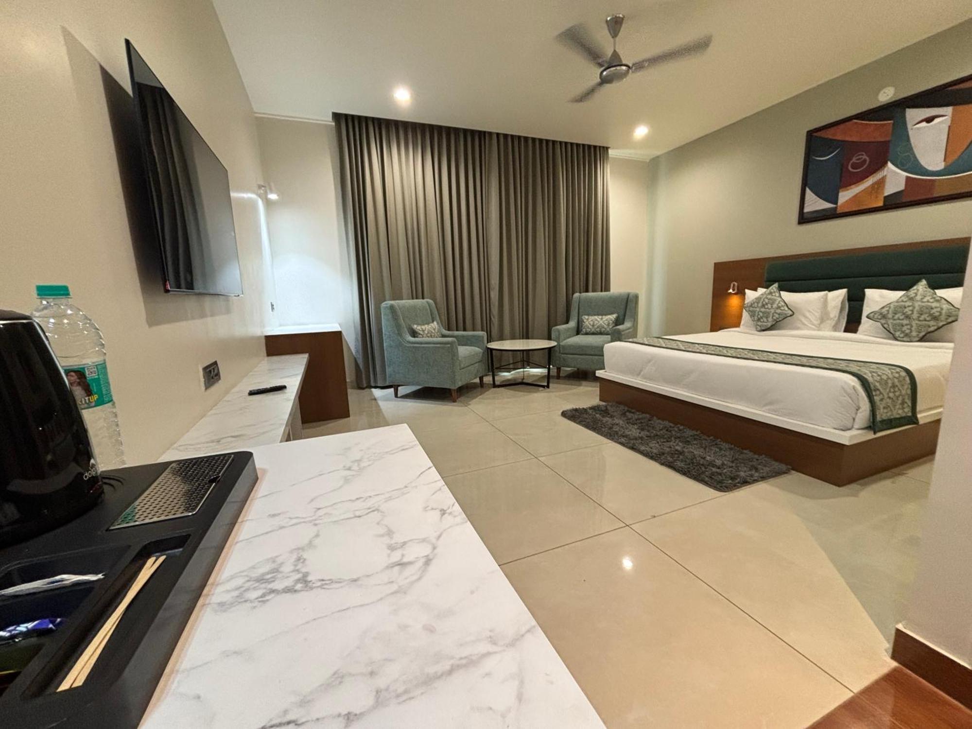 Hotel The Crown Inn Jhunjhunu 외부 사진