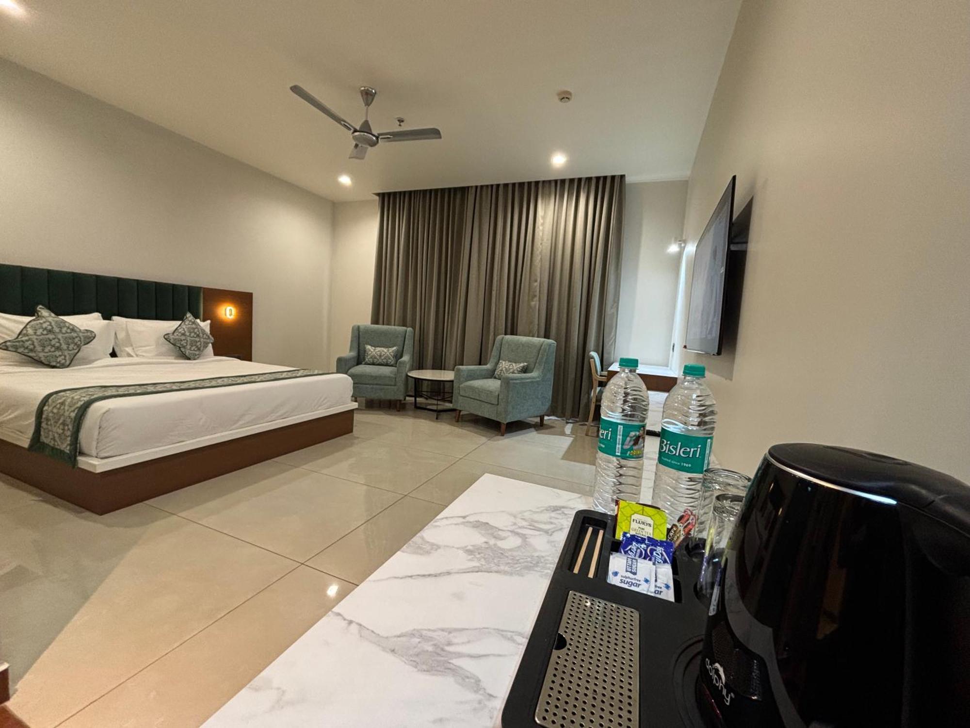 Hotel The Crown Inn Jhunjhunu 외부 사진